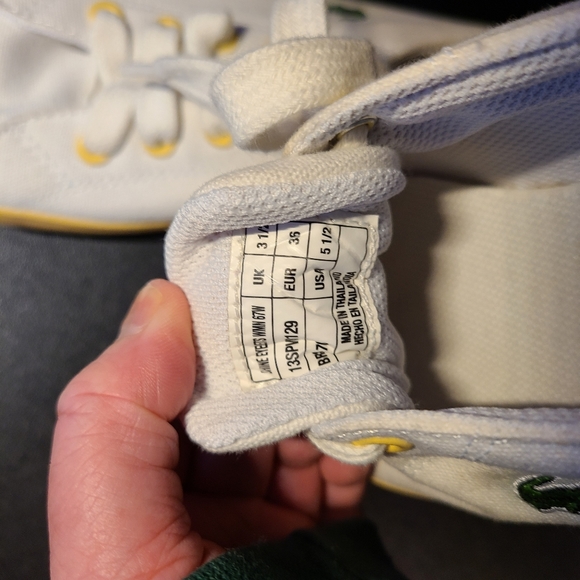 Lacoste brand new, never been worn canvas sneakers - Picture 4 of 5